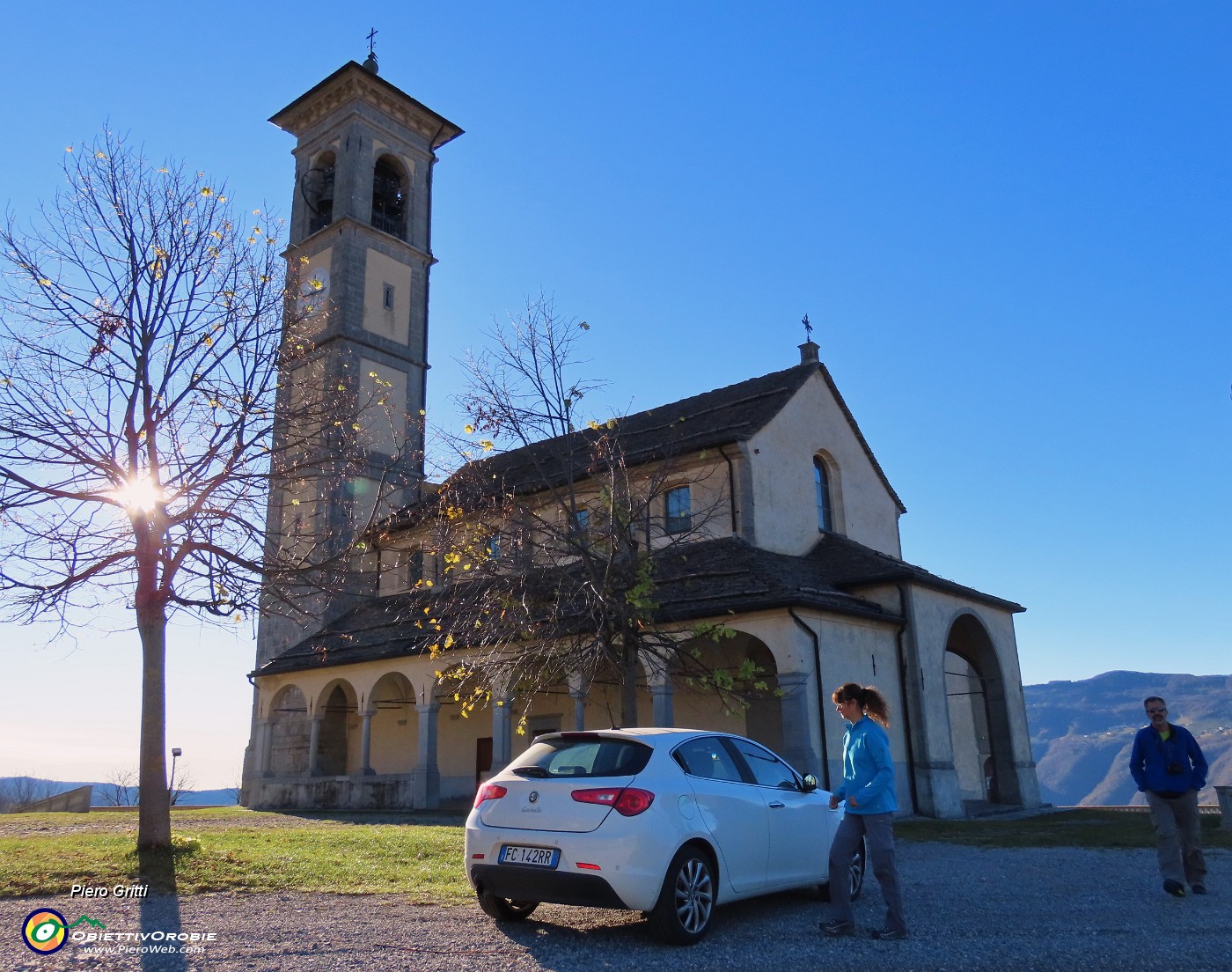06 Alla chiesa di Fuipiano Valle Imagna.JPG